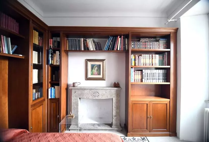 Aamiaismajoitus (B&B) Domo Peonia Bianca