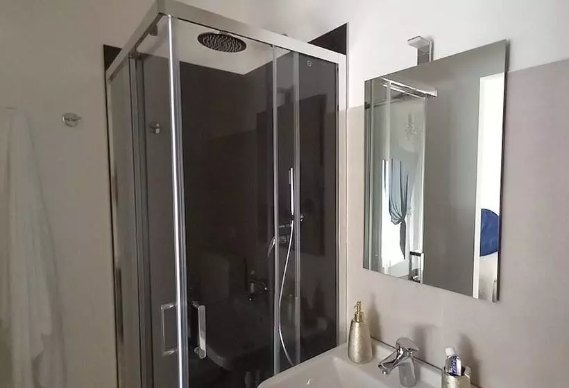 Aamiaismajoitus (B&B) Il Castello Di Venere