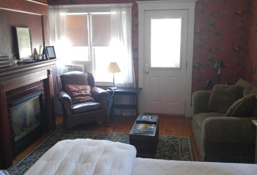 Bed and Breakfast Harpswell Inn