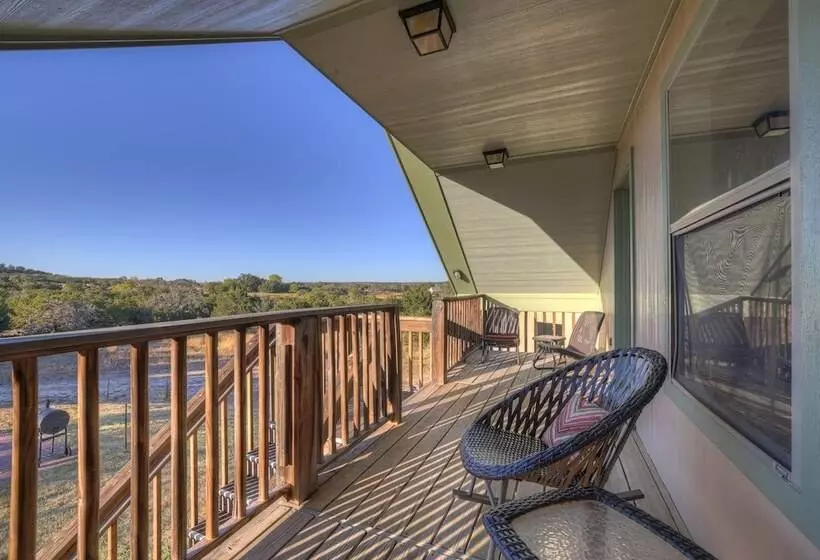 Cozy Cottage Beautiful Views Minutes To Dntwn!