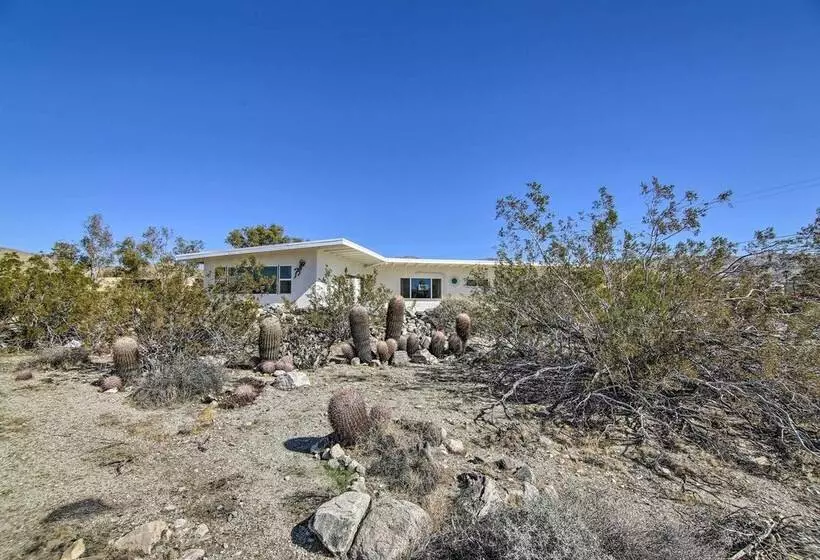 Eccentric Desert Hot Springs Home W/ Patio, Views