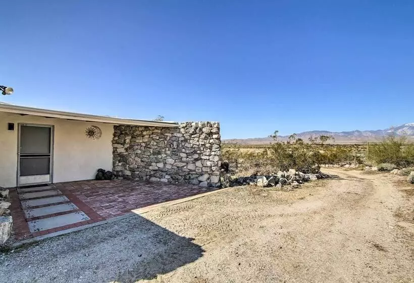 Eccentric Desert Hot Springs Home W/ Patio, Views