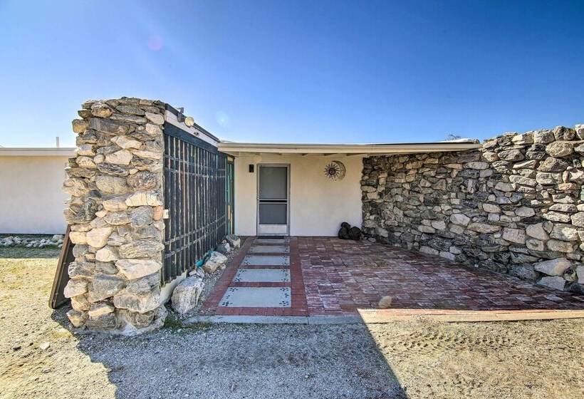 Eccentric Desert Hot Springs Home W/ Patio, Views