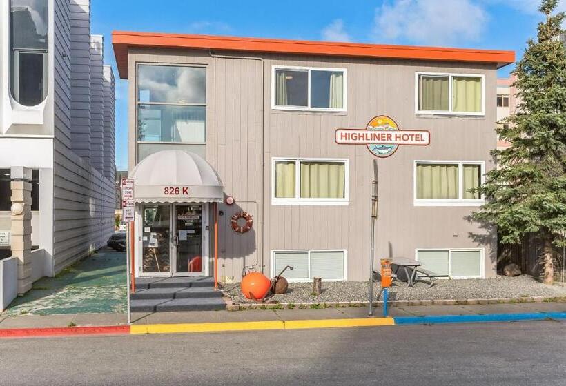 Highliner Hotel   Queen Suites