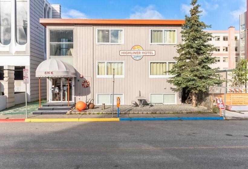 Highliner Hotel   Queen Suites