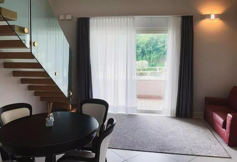 簡易ホテル Palma Mysuite Lago Di Garda