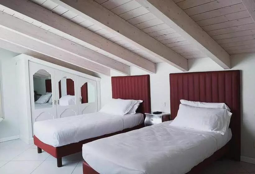 簡易ホテル Palma Mysuite Lago Di Garda