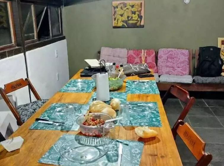 簡易ホテル Pousada Mojomar Buzios