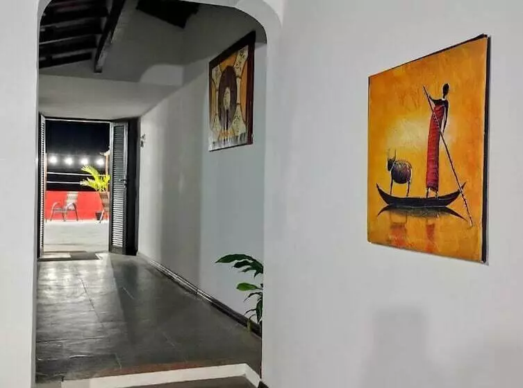 簡易ホテル Pousada Mojomar Buzios