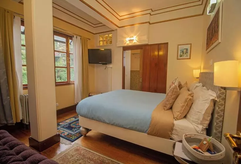 Hotelli Amritara Luxury Villa Tosca