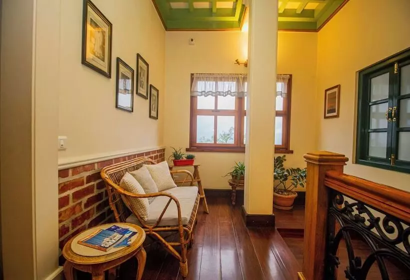 Hotelli Amritara Luxury Villa Tosca