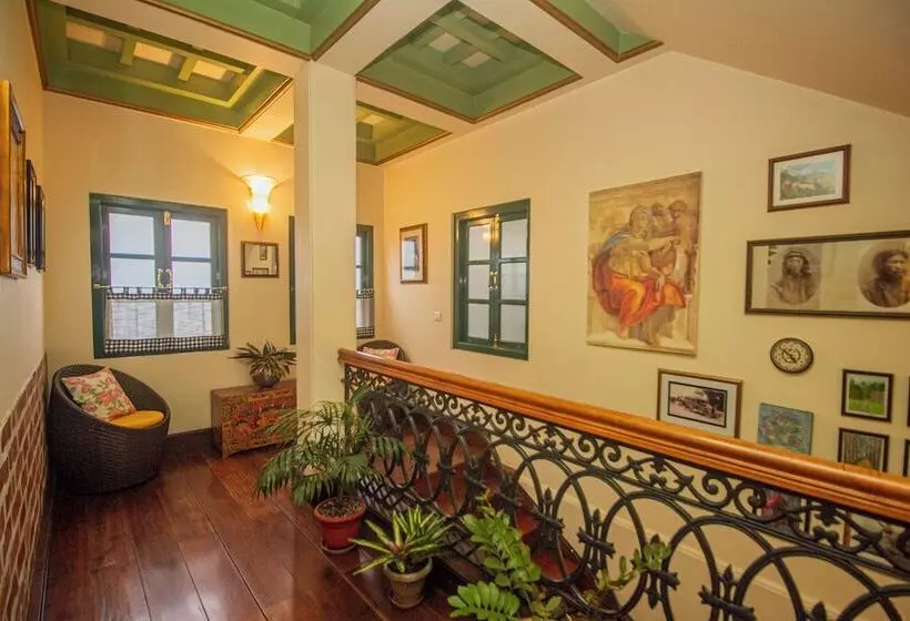 Hotelli Amritara Luxury Villa Tosca
