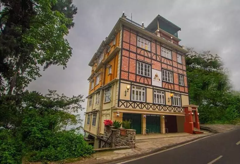 Hotelli Amritara Luxury Villa Tosca