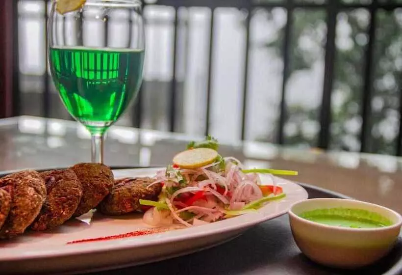 Hotelli Amritara Luxury Villa Tosca