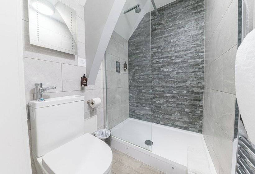 Hotel Chequers Lodge Dalton In Furness Self Check In