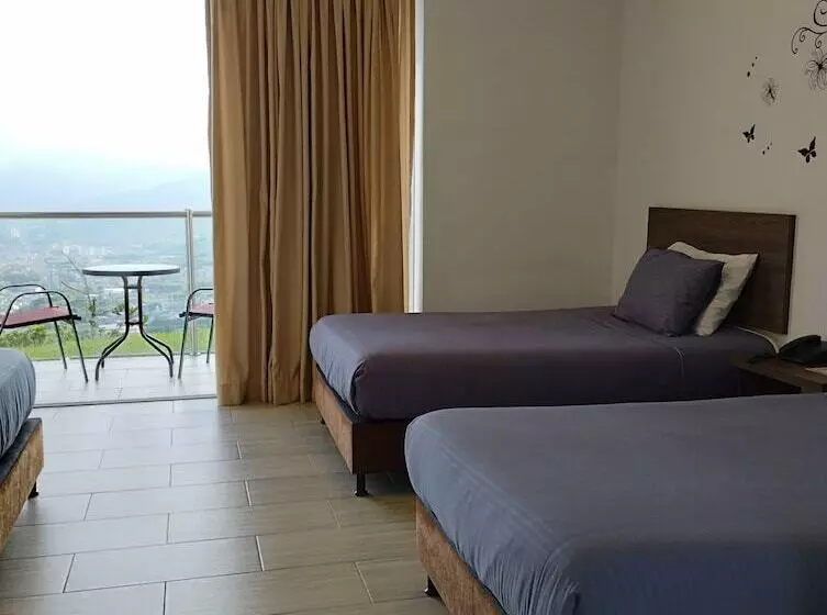 ホテル Entre Lomas