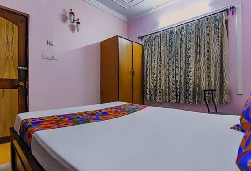 Отель Fabexpress Elite Stay I