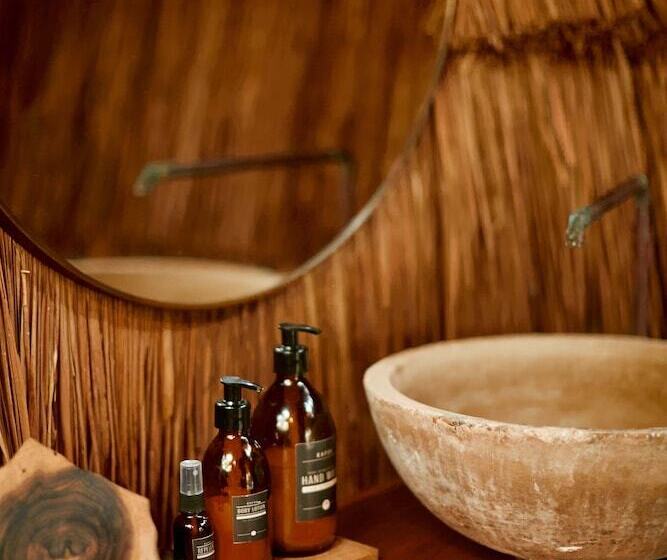 בית מלון כפרי Kapok Bacalar – Plant Based