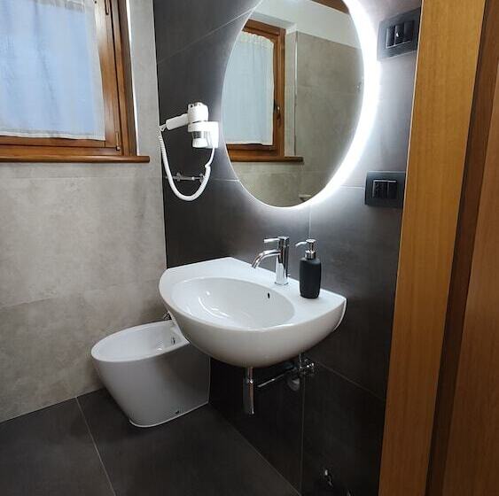 Maaseutuhotelli Faedis