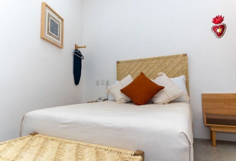 Отель Santa Cecilia