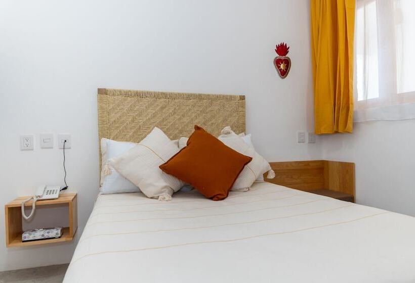 Отель Santa Cecilia