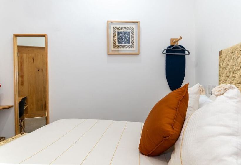 Отель Santa Cecilia