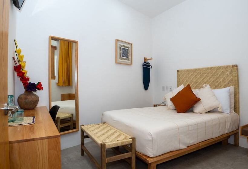 Отель Santa Cecilia