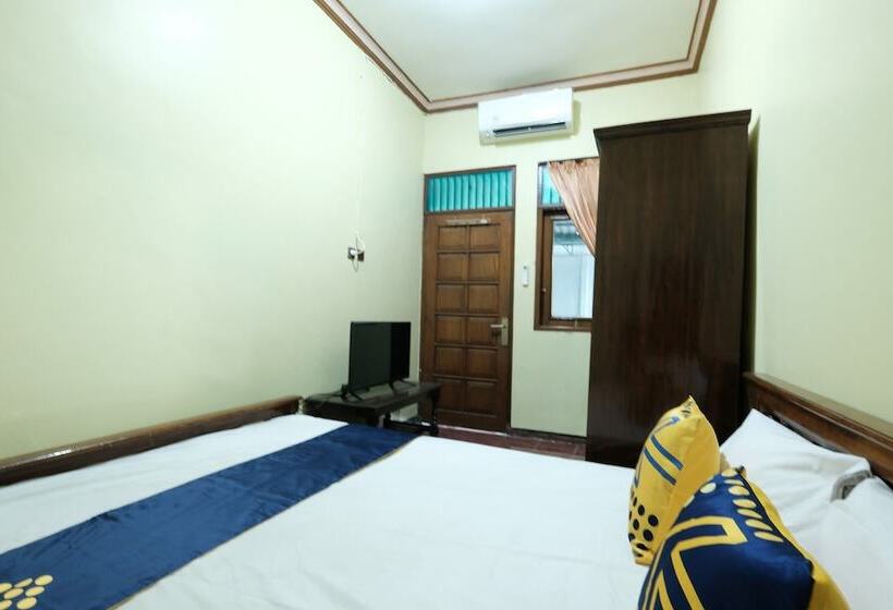 בית מלון כפרי Spot On 92068 Pudja Kesuma Homestay Syariah Yogyakarta