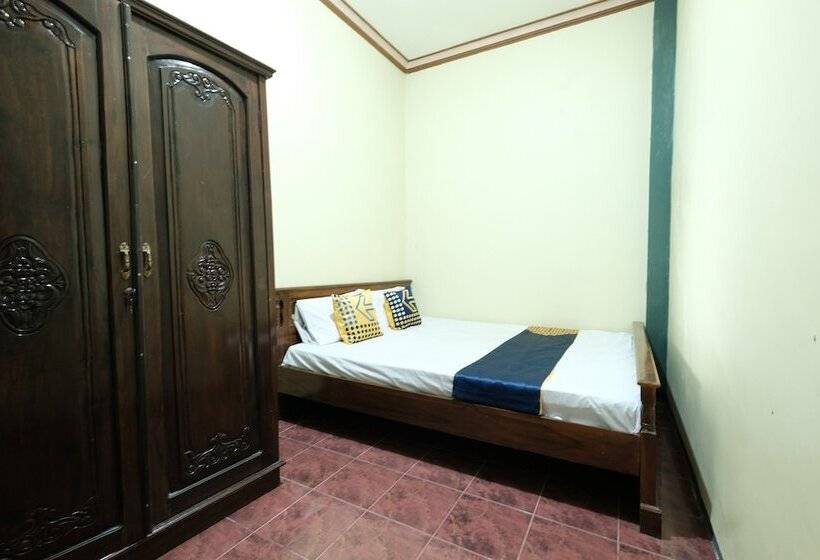 בית מלון כפרי Spot On 92068 Pudja Kesuma Homestay Syariah Yogyakarta