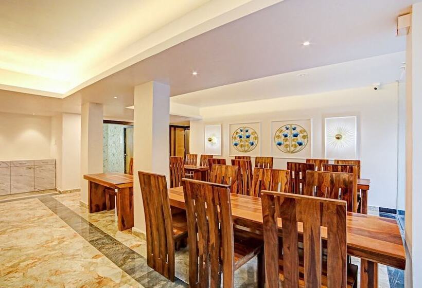 Hotell Treebo Lazystay Elite