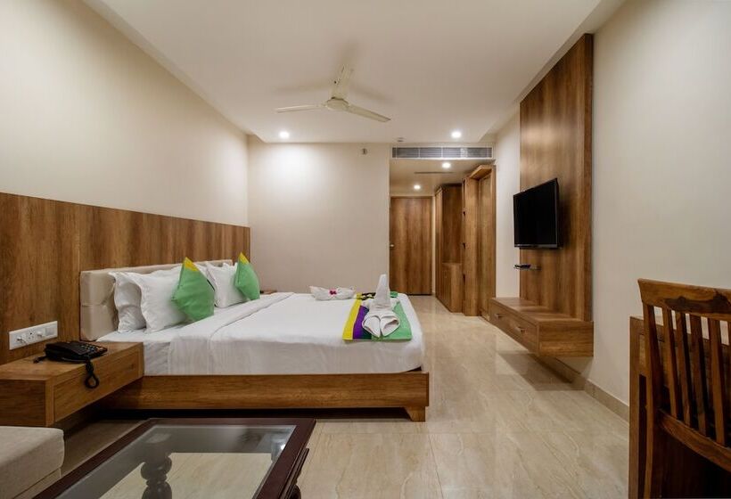 בית מלון כפרי Treebo Sonal Palace, Near Umaid Bhawan Palace