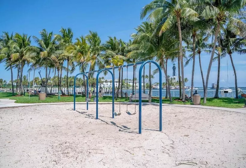 Kasa Cabana Pompano Beach