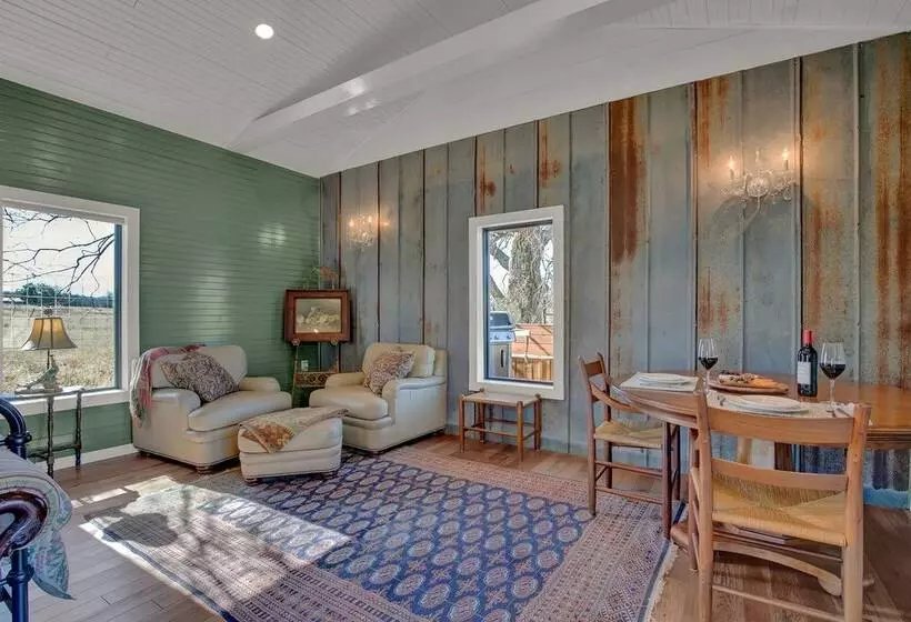 Luxury Cabin Right Across From Albert Dance Hall!