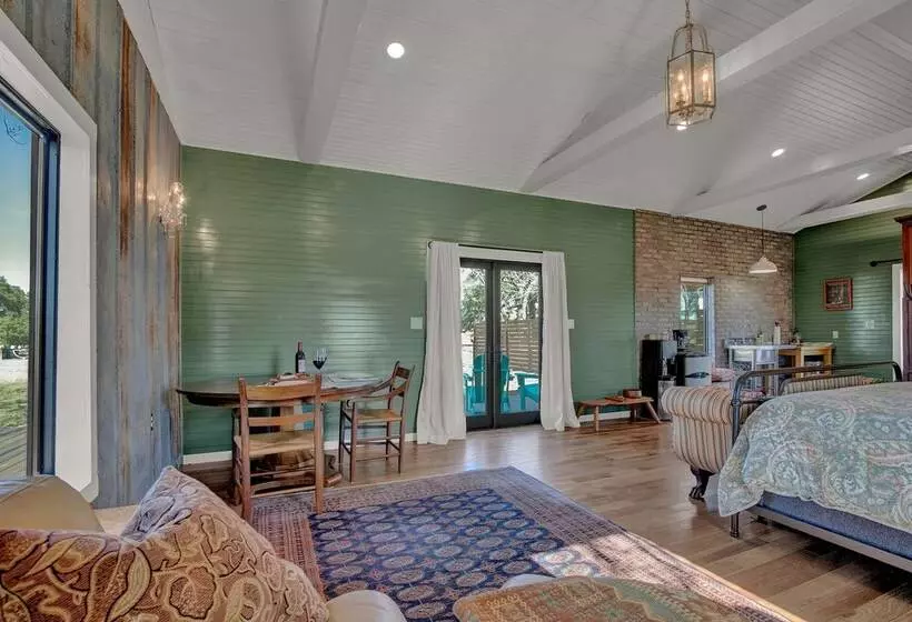 Luxury Cabin Right Across From Albert Dance Hall!