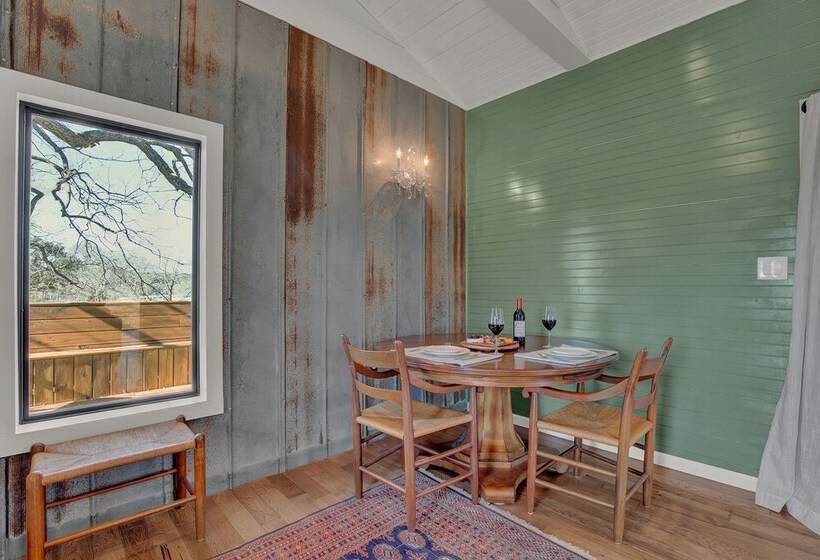 Luxury Cabin Right Across From Albert Dance Hall!