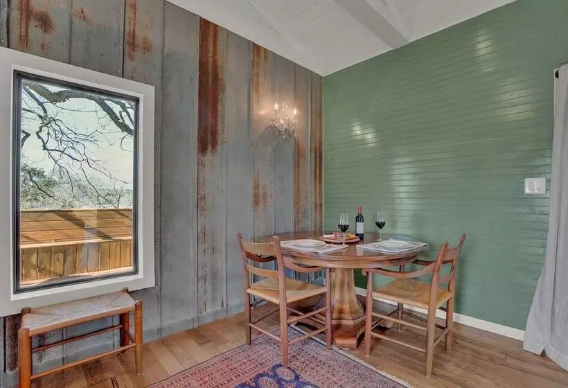 Luxury Cabin Right Across From Albert Dance Hall!