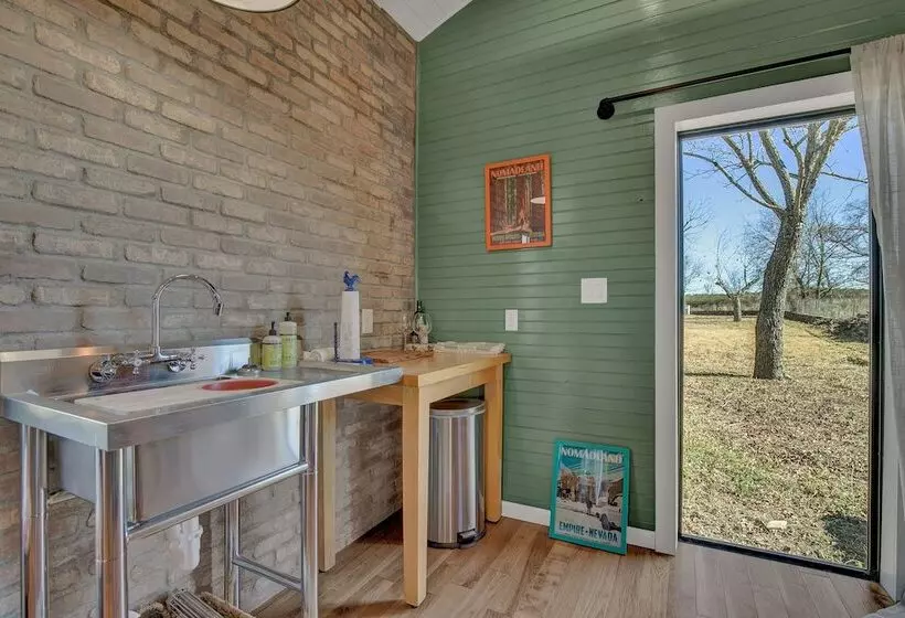 Luxury Cabin Right Across From Albert Dance Hall!