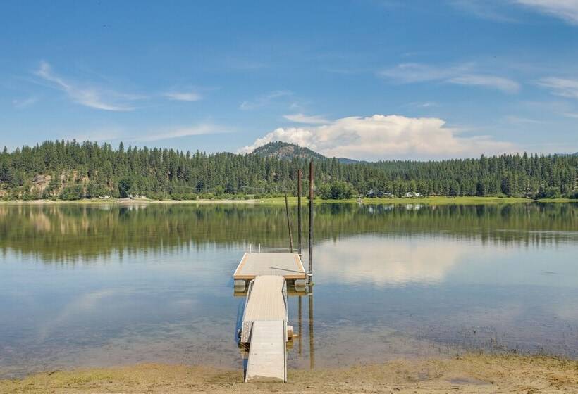 Newport Riverfront Home W/ Deck + Fire Pit!