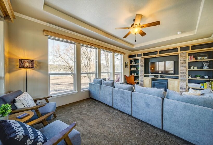 Newport Riverfront Home W/ Deck + Fire Pit!