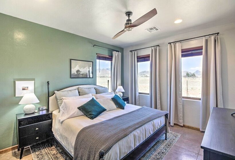 Pastoral Elgin Escape W/ Covered Patio & Grill!