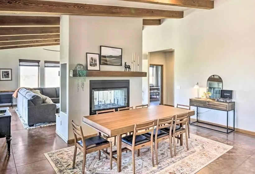 Pastoral Elgin Escape W/ Covered Patio & Grill!