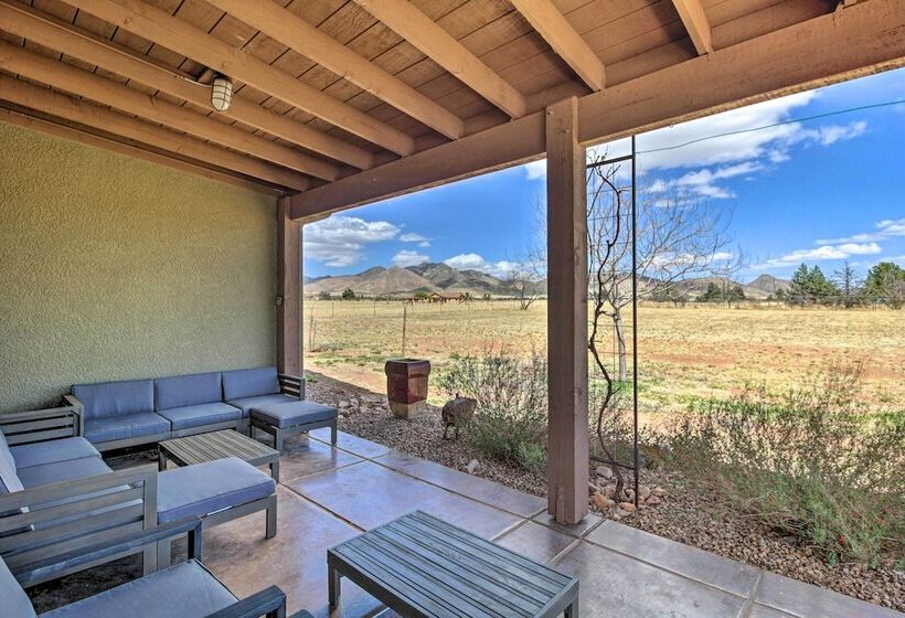 Pastoral Elgin Escape W/ Covered Patio & Grill!