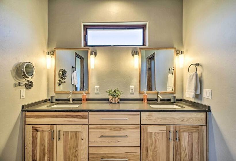 Pastoral Elgin Escape W/ Covered Patio & Grill!