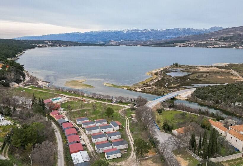 Пансион Mobile Homes In Kamp Karin