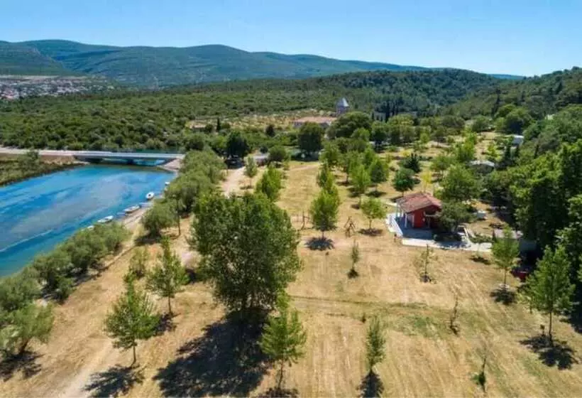 Majatalo Mobile Homes In Kamp Karin