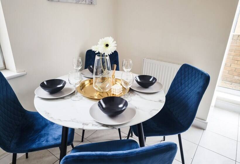 إقامة Stunning 2 Bed House In Sheffield