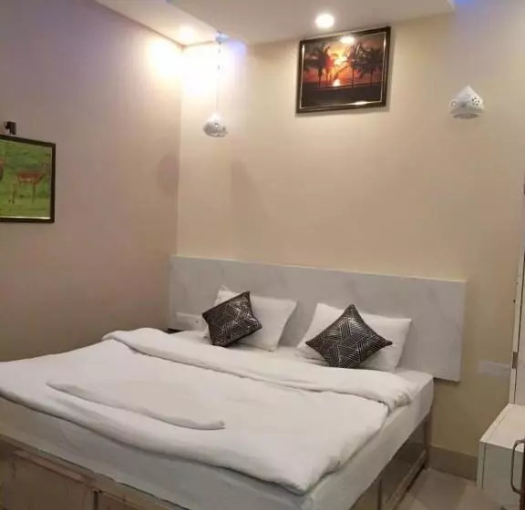 ホテル Grg H R Guest House Varanasi Near Dashashwamedh Ghat