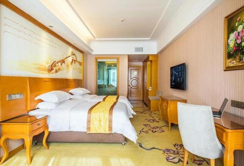 Vienna Hotel Qinghai Xining Deling Halu City East Wanda Plaza
