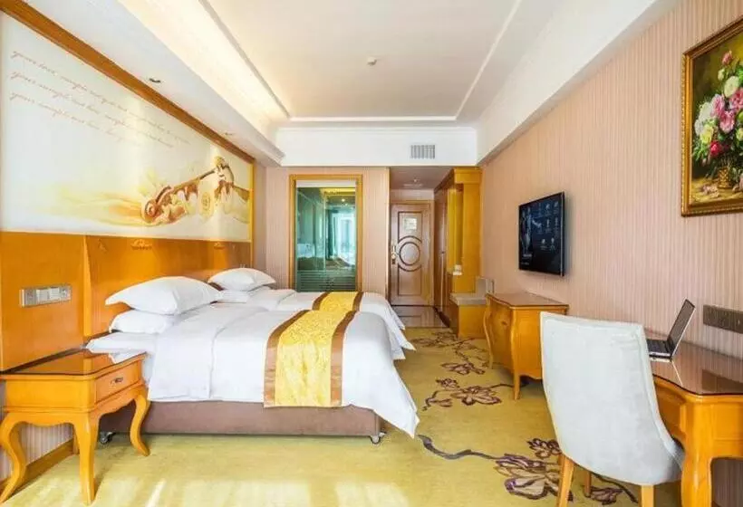 Vienna Hotel Qinghai Xining Deling Halu City East Wanda Plaza