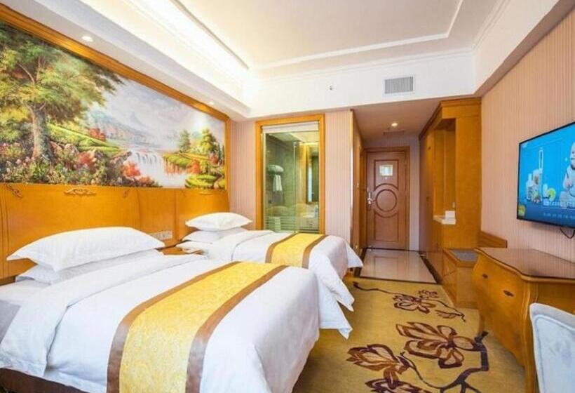 Vienna Hotel Qinghai Xining Deling Halu City East Wanda Plaza